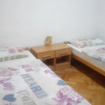 U Tuzli U Centru Grada Apartmán *